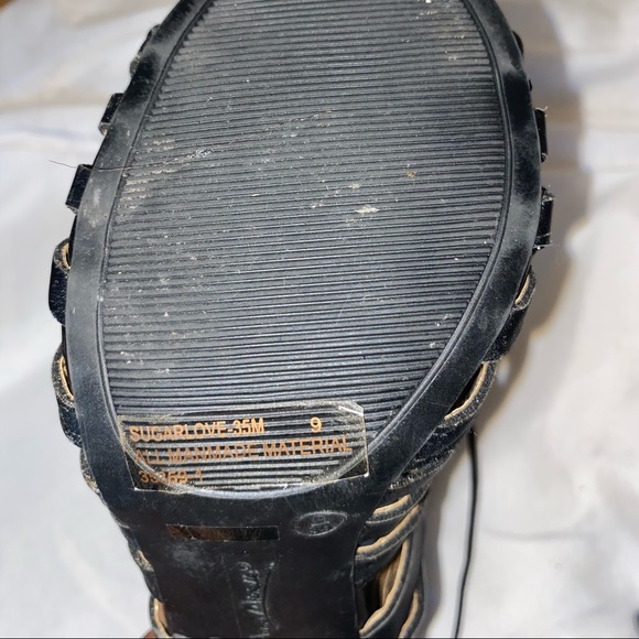 BLACK LACE UP HEELS 👠 - Picture 7 of 7